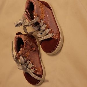 Baby Gap sneakers  size 5